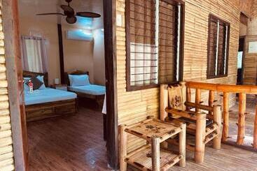 هتل Loboc Cool River Resort