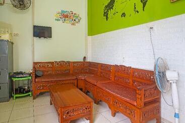 فندق Pemondokan Alvaro 2 By Oyo Rooms