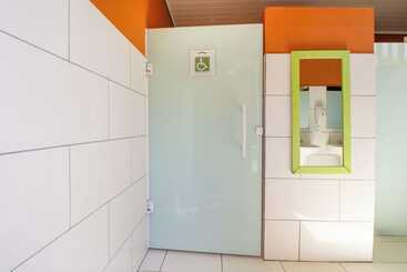 هتل Velinn Camping Ilhabela