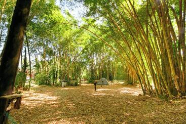هتل Velinn Camping Ilhabela
