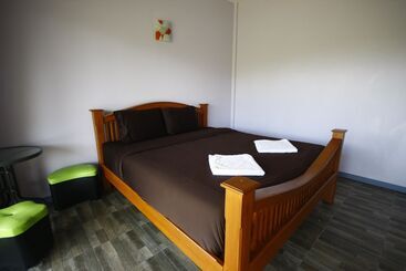هتل Wangthong Beach Resort