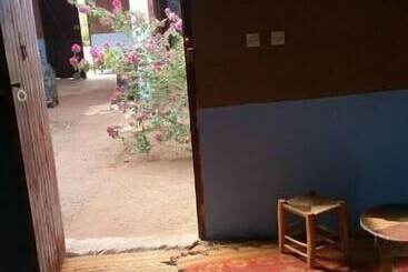 پانسیون Camping Les Palmeraies