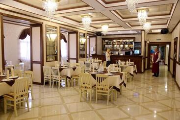 Best Hotel And Restaurant Complex