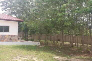 בית מלון כפרי Adinkra City