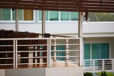 هتل Breeze Hill Resort