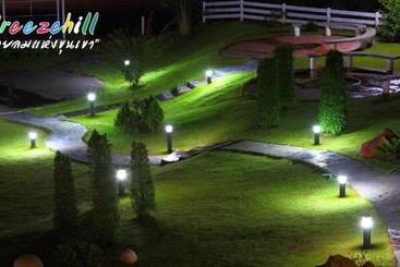 هتل Breeze Hill Resort