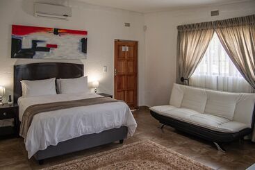 هتل Graceland Conference And Lifestyle Centre