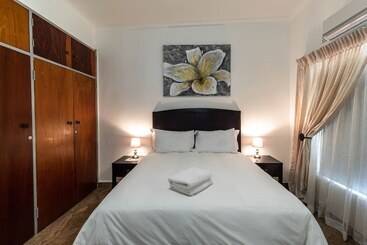 هتل Graceland Conference And Lifestyle Centre