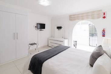 هتل Graceland Conference And Lifestyle Centre