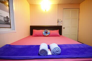 هتل Hi Tech Resort