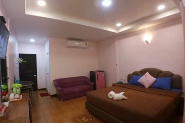 هتل Hi Tech Resort