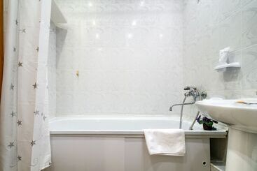 هتل Kvartalapartments. Karla Marksa 56