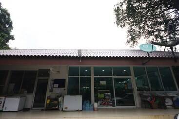 호텔 Saksupha Resort
