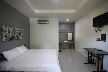 هتل The Resort Kabinburi
