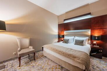 L`art Hotel Carei