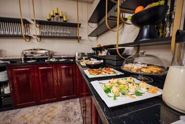 L`art Hotel Carei