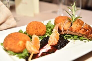 L`art Hotel Carei