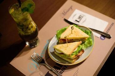 L`art Hotel Carei