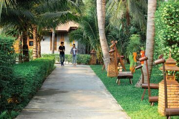 Maikaew Damnoen Resort