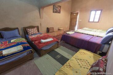 بنسيون Kasbah Ounila