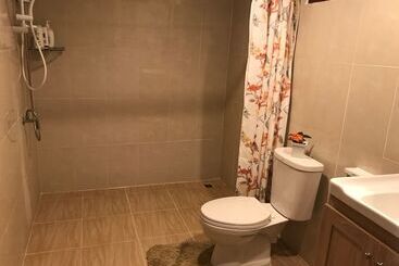پانسیون Maa Damnoen B&b