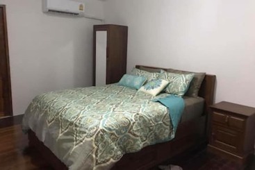 پانسیون Maa Damnoen B&b