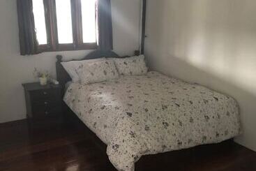 پانسیون Maa Damnoen B&b