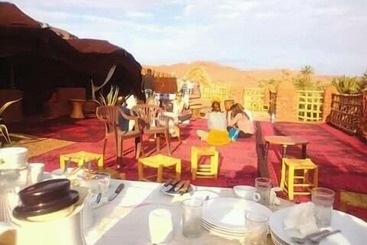 تختخواب و صبحانه Bivouac Des Aigles