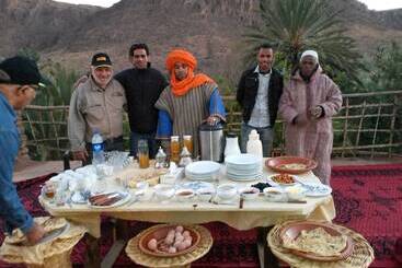 تختخواب و صبحانه Bivouac Des Aigles