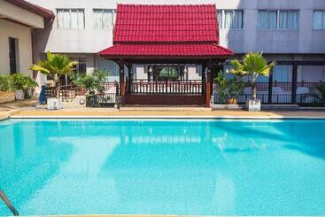 هتل Songphanburi