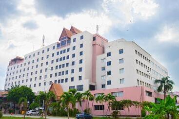هتل Songphanburi
