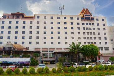 هتل Songphanburi