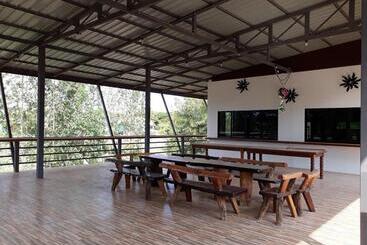 هتل Tara Resort Nakae Renu
