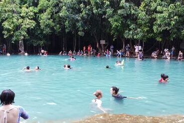 בית מלון כפרי Brown Andaman  Krabi