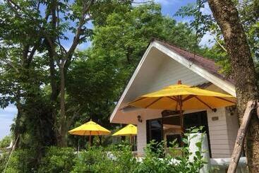 ホテル Home And Hill Resort