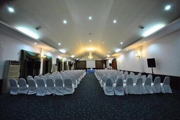 호텔 Home And Hill Resort