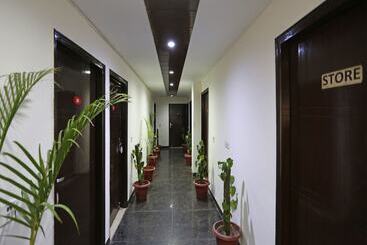 هتل Kehar Palace By Oyo Rooms