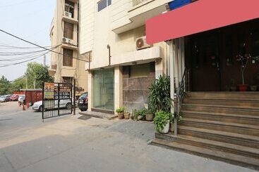 هتل Kehar Palace By Oyo Rooms