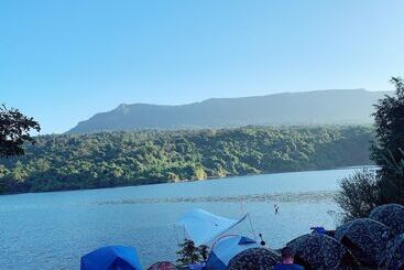 هتل Nahinlad Resort