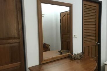 هتل Nahinlad Resort