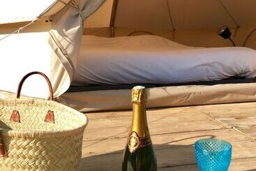 هتل O2 Camping