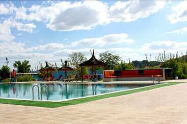 בית מלון כפרי Le Vallon Vert   Club Equestre