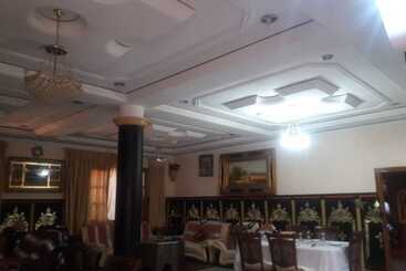 בית מלון כפרי Le Vallon Vert   Club Equestre