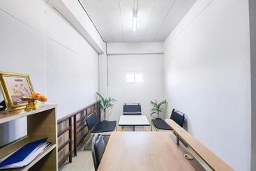 膳宿费 Freesia Guesthouse Klong Luang