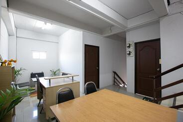 膳宿费 Freesia Guesthouse Klong Luang