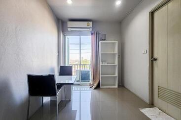 膳宿费 Freesia Guesthouse Klong Luang