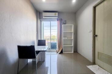 膳宿费 Freesia Guesthouse Klong Luang