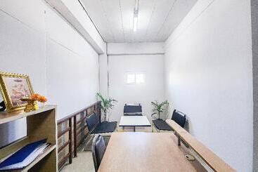 膳宿费 Freesia Guesthouse Klong Luang
