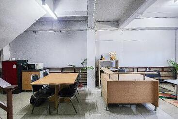 膳宿费 Freesia Guesthouse Klong Luang