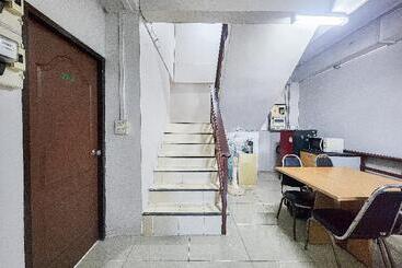 膳宿费 Freesia Guesthouse Klong Luang